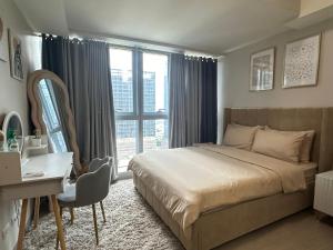 Cozy 1Bedroom with City View in Uptown BGC