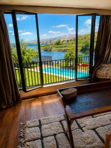 Villa au bord du lac Lalla Takerkoust avec piscine, 9 Suites de Luxe & événementiel