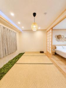 Capacity 15 people 5minute walk to station hanazonokita