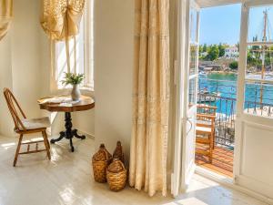Chelidon Residence Seafront by 8essentially