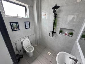 Azera Homes