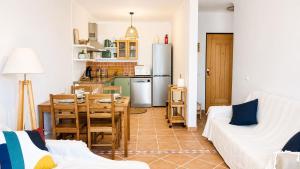 Pátio Sol Tróia Holiday House