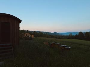 Apiatti Bee Farm - Sleep Above the Bees