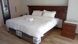 Silverstone Apartment, Hse Number 807