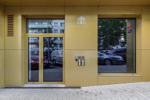 Maroldka Modern Apartment with Terrace & Private Garage