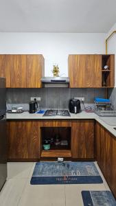 Modern Apartment Hosting by Avora Residences