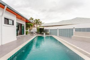 Luxury Private Pool Villa 8 Min Walk to Beach