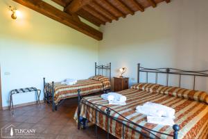 Agriturismo Santarcangelo with shared pool and relaxing view