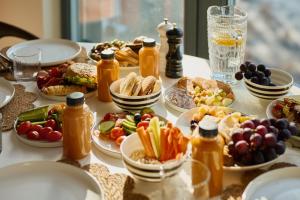 Bastion Wałowa Suite with Free Parking by Downtown Apartments