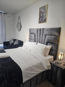 Executive Deluxe Studio Apartment In Rosebank