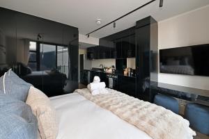 Cozy Studio Retreat, Hotel-Style Comfort at The Tokyo