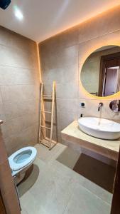 Élégant 3 chambres avec piscine proche du cent