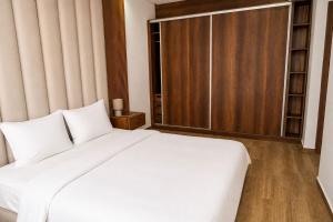 Élégant 3 chambres avec piscine proche du cent