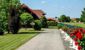 54 Green Road Varaždin