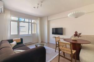Chic and Minimalist Balat Apartments