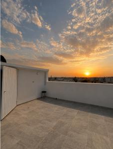 fournished 3 stories house and a big terrace vue carthage byrsa