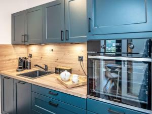 Apartment Chesa Sonnalpine B 55-7 by Interhome