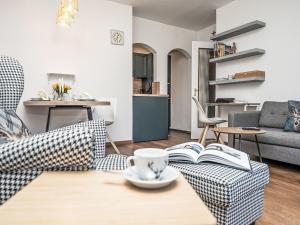 Apartment Chesa Sonnalpine B 55-7 by Interhome