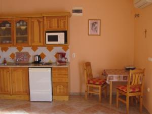 Apartment Alsohegyi apartmanok by Interhome
