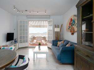 Apartment Los Arcos by Interhome