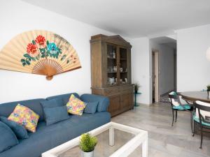 Apartment Los Arcos by Interhome