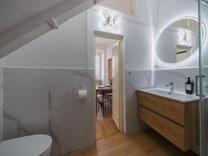 Apartment Casa vacanze al teatro by Interhome