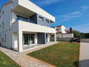 Holiday Home Duplex by Interhome