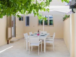 Holiday Home Contemporary House by Interhome