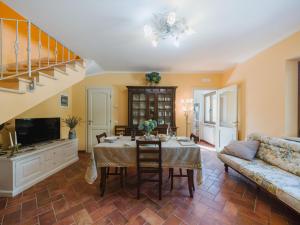 Apartment Dimora Polle di Malbacco by Interhome