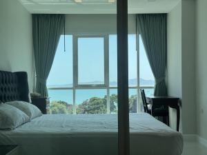 Family suite and beach