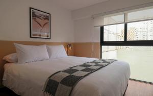Enchanting 1BR with Balcony in Prime Miraflores
