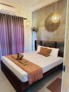 Villa White Home