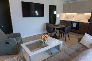 Oru Apartment