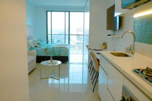Brisa del Mar - Luxury Top-Floor Apartment