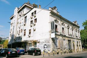 Eleven Hostel 1807
