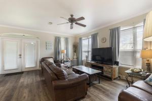 Caribbean Sun-King Beds-Pet Friendly-Walk2Beach