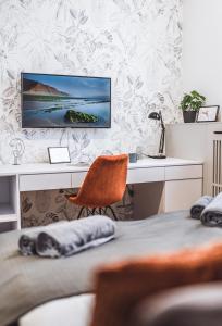 Emihouse Skyline Two-Bedroom Apartments