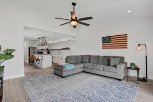 2BR 2B Get Away-Walk to St Aug
