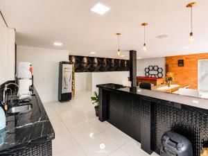 Casa com Piscina em Governador Celso RamosSC