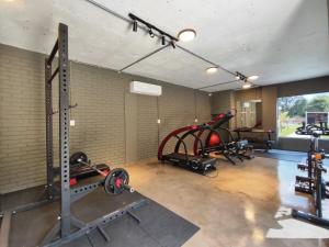 Comfort & Elegance in a Prime Location luque
