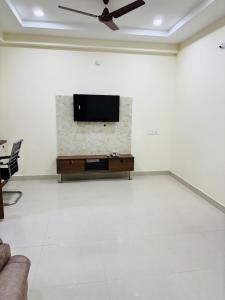 Aathidhyam Home stay