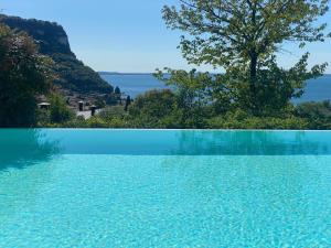 Garda Lake with private pool