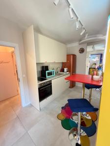 New! THE YELLOW BOOM! Designer Studio