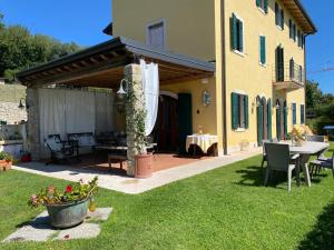 Garda Lake with private pool
