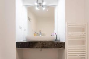 Cinque Vie House