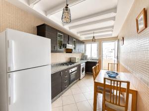 Tinjis Home Prestige - Wifi & Parking