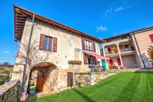Casa al Castello in Leggiuno with Garden - Happy Rentals