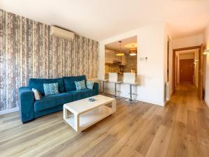 Blue Velvet by Hello Homes Sitges