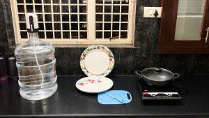Cozy Manikonda stay 1 near Financial District