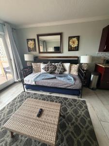 Ocean & Pool Views- Cruise Parking-2 Pools- HotTub - GYM - Shoreline Stays 6101